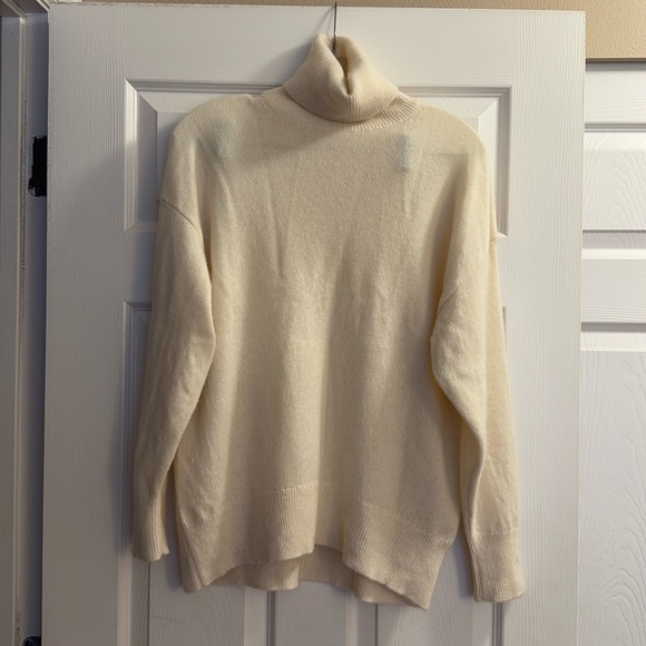 Aritzia Babaton Light Birch Rosemont Luxe Cashmere Turtleneck S - Picture 1 of 6